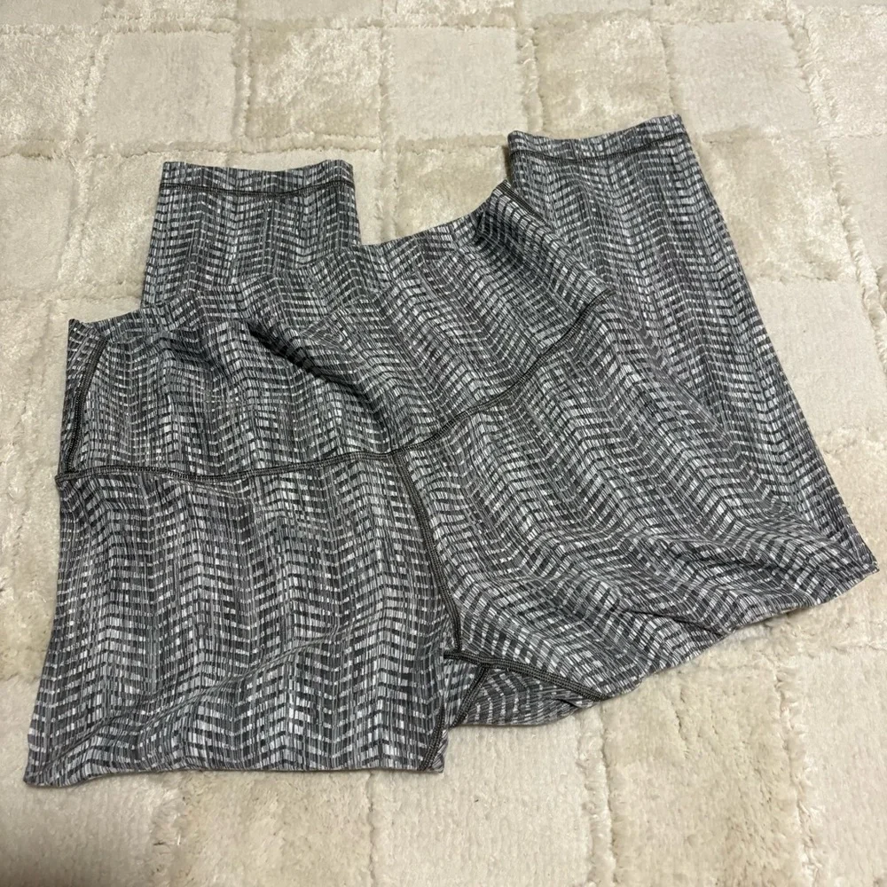 Lululemon Wunder Under Crop (High-Rise) *Full-On Luon 21" Leggings 12 - Picture 4 of 7
